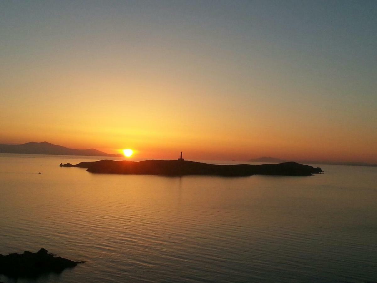 Aegean View - Seaside Apartment In Syros Azolimnos Exteriér fotografie